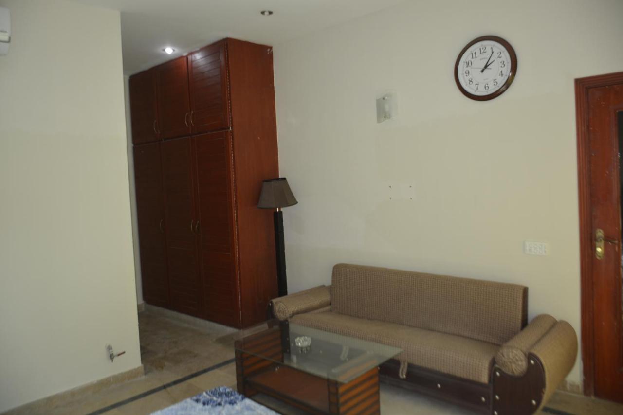Hôtel The Travelers Den à Islamabad Extérieur photo