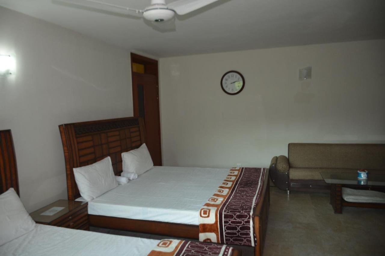 Hôtel The Travelers Den à Islamabad Extérieur photo