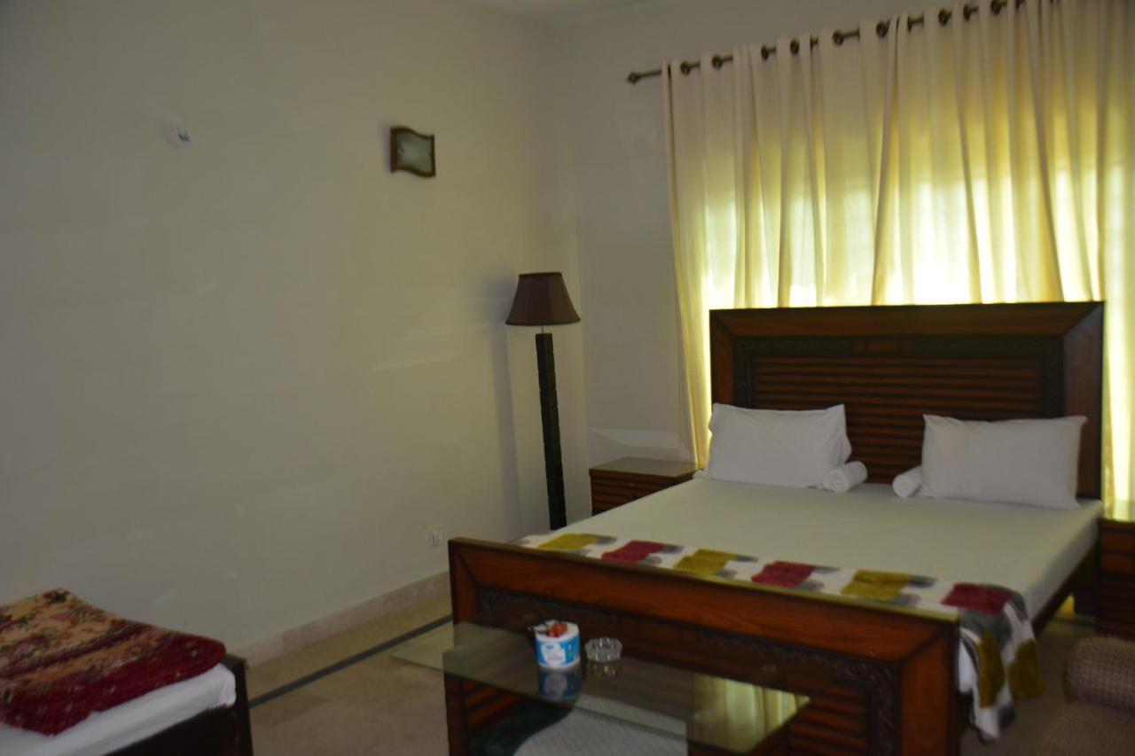 Hôtel The Travelers Den à Islamabad Extérieur photo