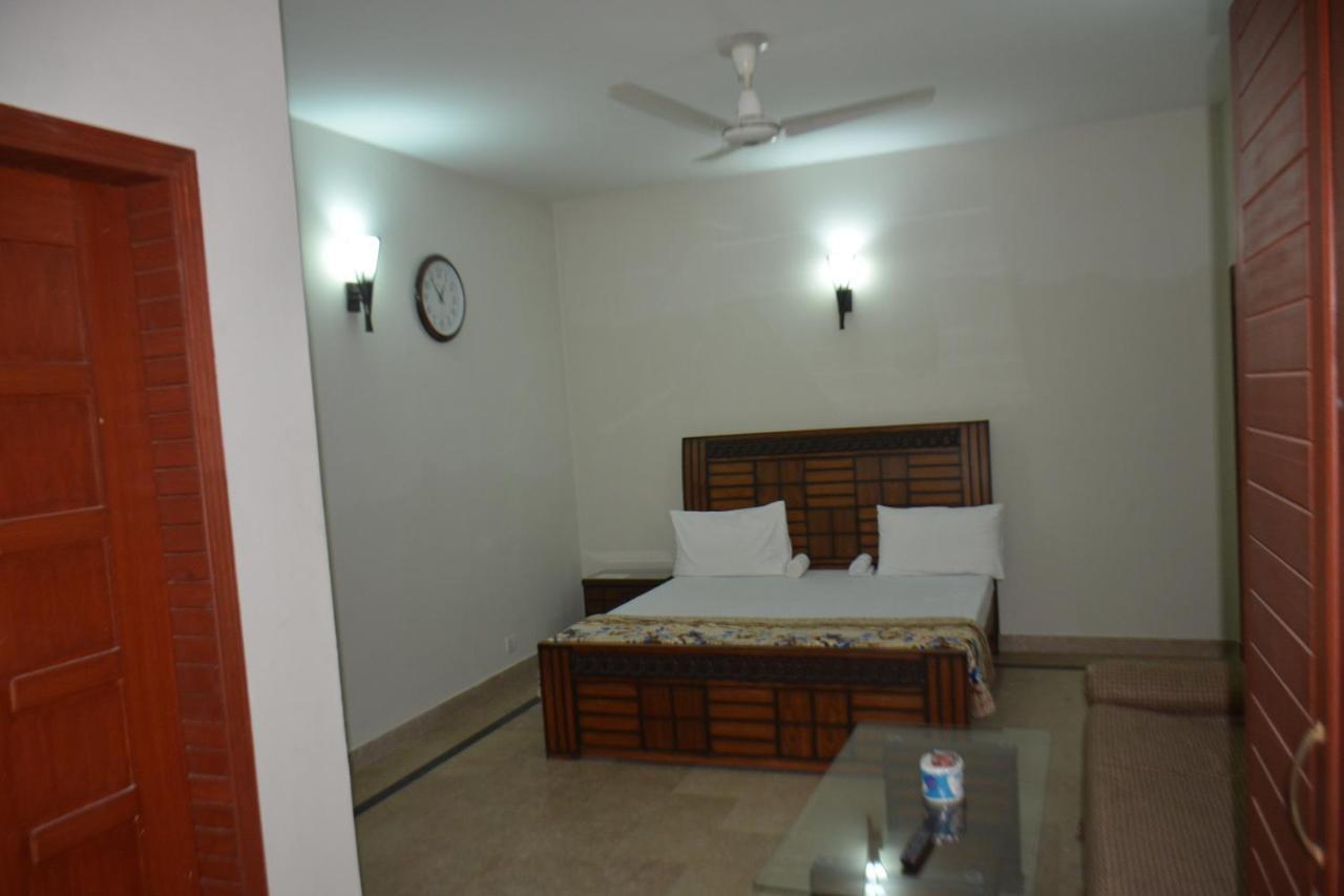 Hôtel The Travelers Den à Islamabad Extérieur photo